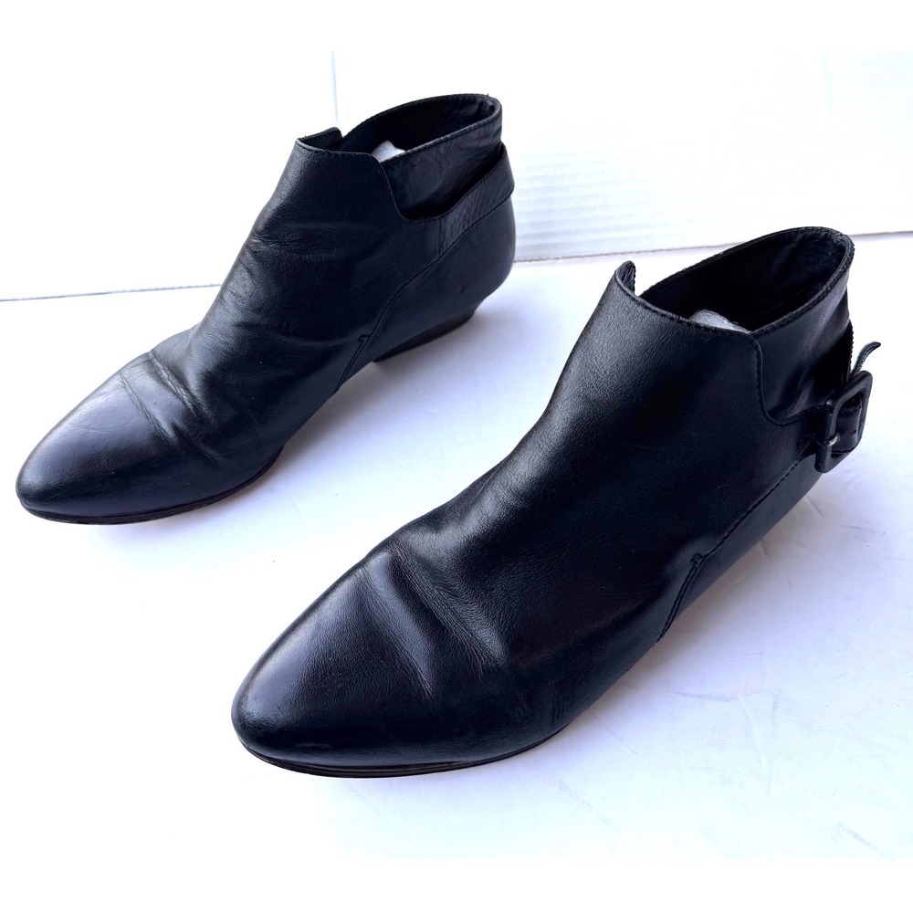 Nine 9 West Black Leather Pointy Toe Buckle Closure Block Heel Ankle Booties 8.5